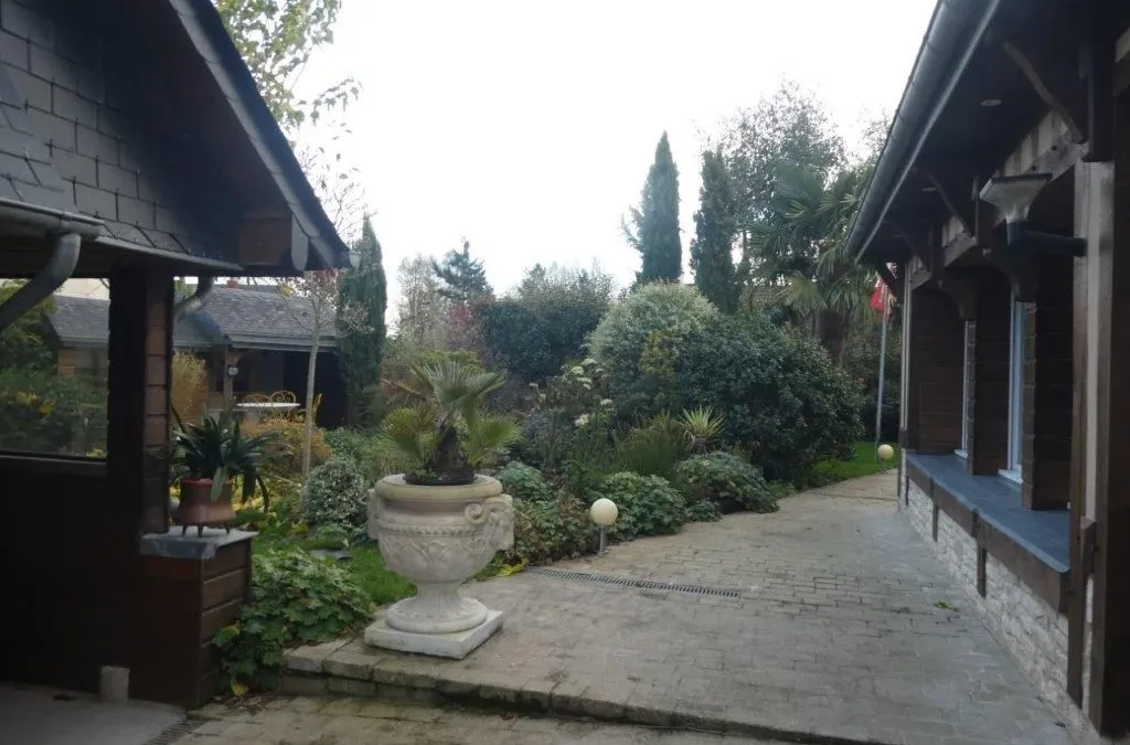 Photo 2