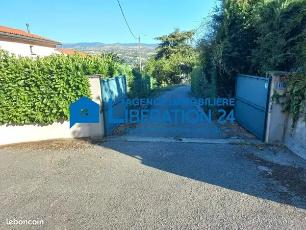 Terrain 550 m² Rive-de-Gier