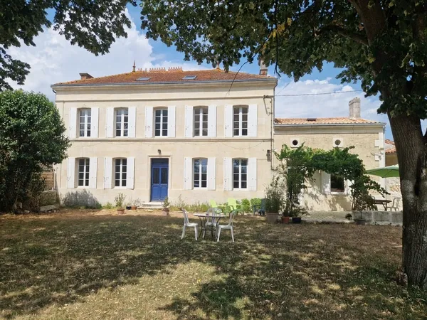 Maison 6 pièces 160 m²