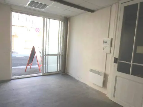 Local commercial ou bureau 15.87m2