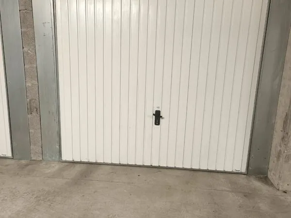 Garage/box