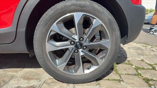 Kia Stonic 1.0 T-GDI 120 - Design – 2019 – 65938 km – Essence – Boîte Manuelle — photo 3