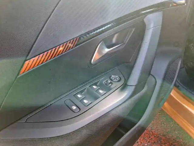 Peugeot 2008 puretech 100 s&amp;s bvm6 — photo 93