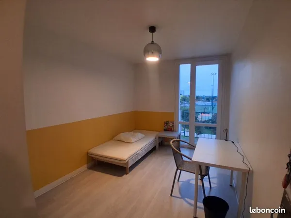 3 chambres meublées dans un lumineux appartement