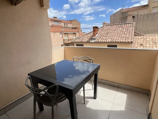 APPARTEMENT DEUX PIECES AVEC TERRASSE