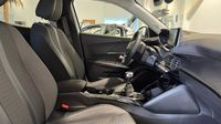 Peugeot 2008 1.2 PureTech 100ch S&S Allure — photo 15
