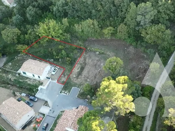 Terrain viabilisé à Draguignan col de l'ange de 803 m² LOT 5, pour une maison de 120,45m²