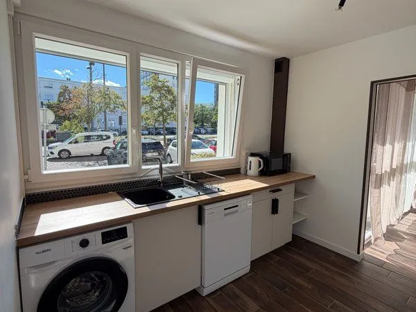 F2 Neuf - Meublé 46 m² - Balcon