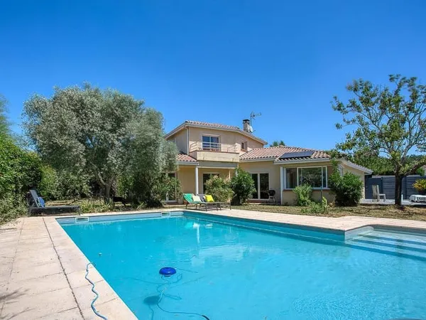Maison 6 pièces 165 m²