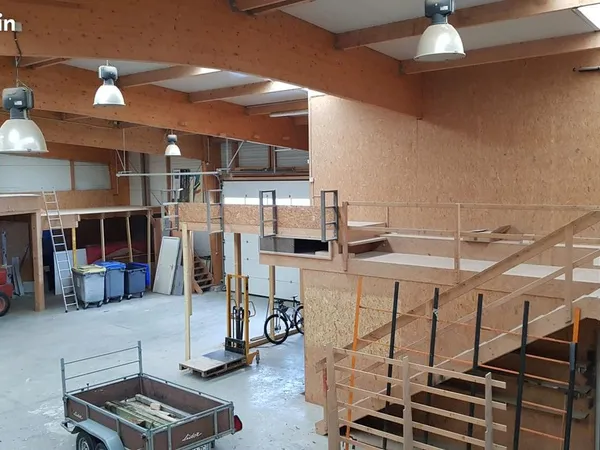 Local bureaux 850 m²