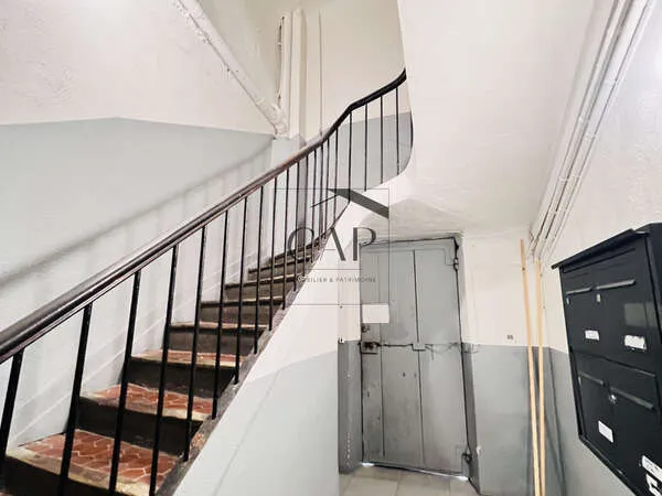 Immeuble de rapport — 280 m2 — Marseille 10e (La Capelette)
