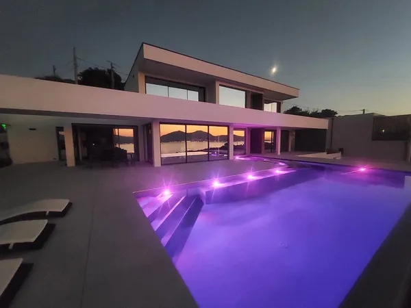 Propriété Moderne à Porticcio Vue Mer Exceptionnelle