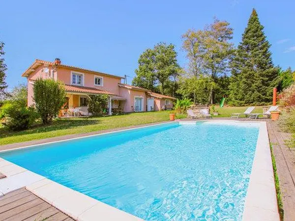 Maison de luxe 7 pièces 119 m²