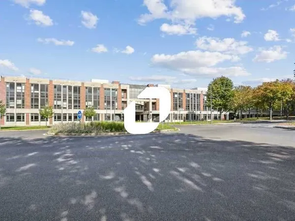 Bureaux 8000 m²