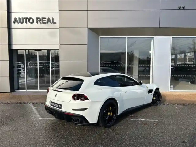Ferrari Gtc4Lusso t v8 3.9 610ch — photo 32