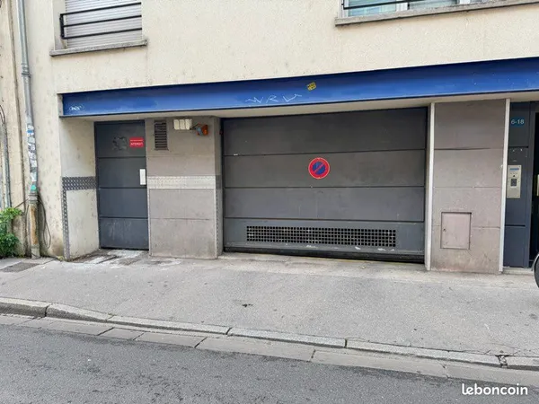 Place de parking à louer