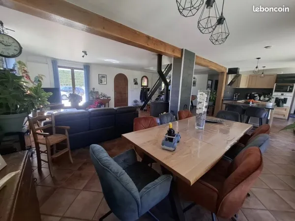 Maison 6 pièces 155 m²