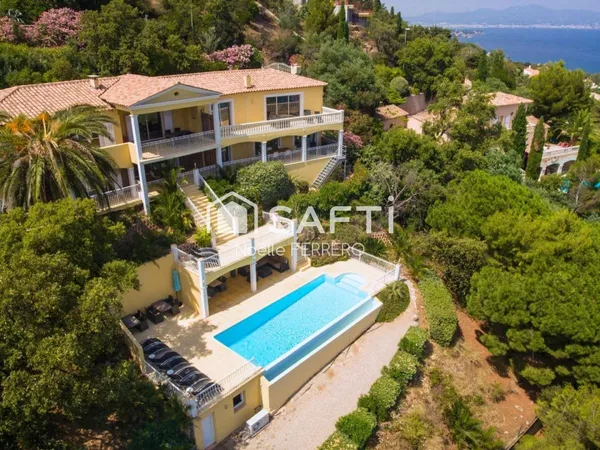 Villa 320 m2 vue mer panoramique en position dominante