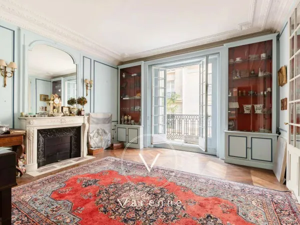 Appartement 6 pièces 155 m²