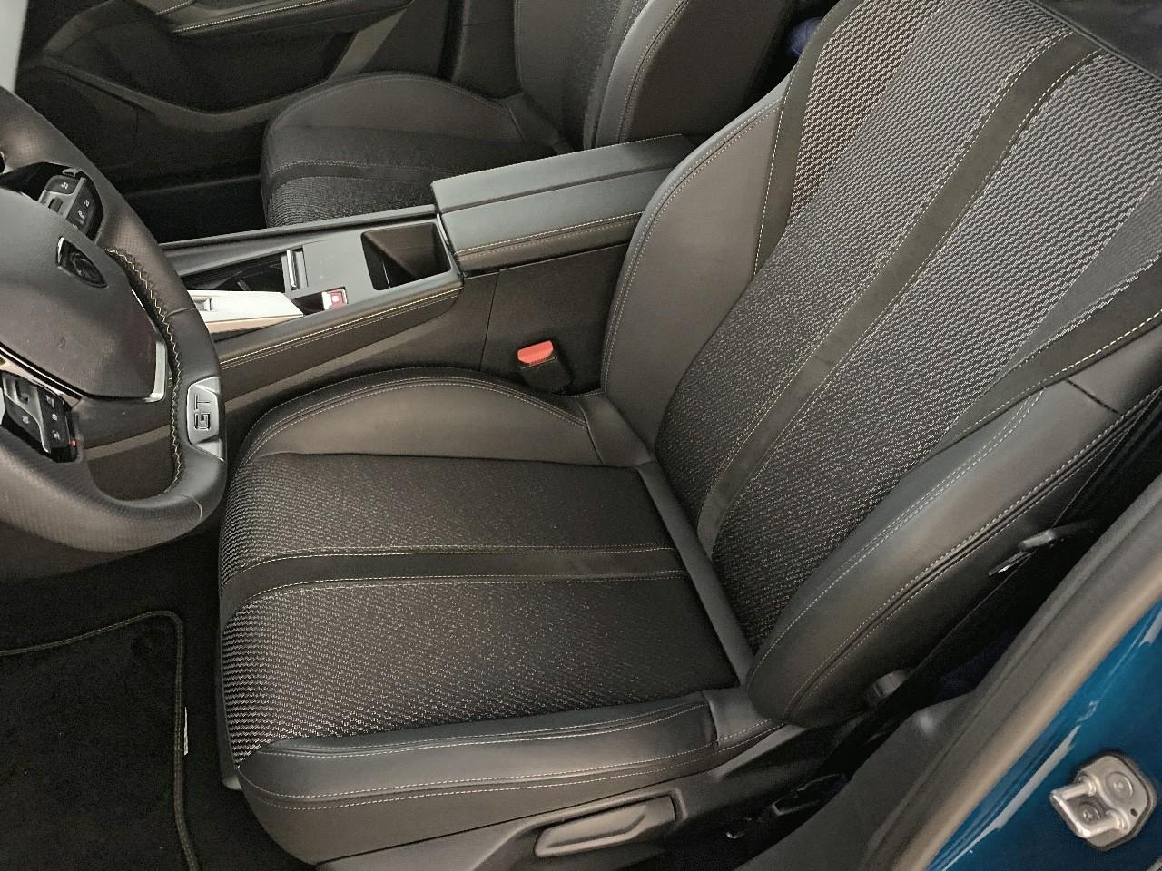 Peugeot 408 electrique 58 kwh 210 ch gt — photo 9