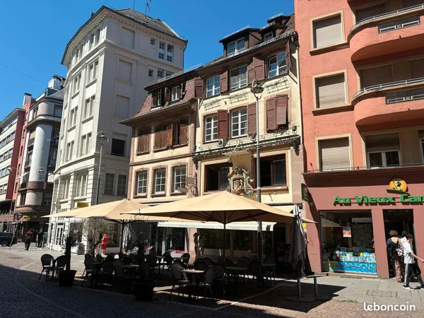 Fonds de commerce restaurant 883 m²