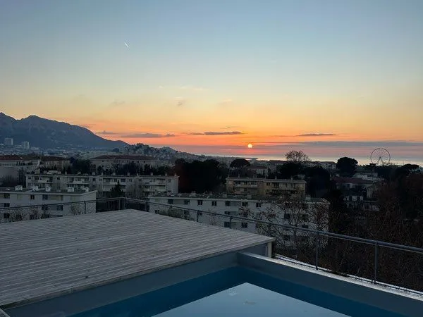 Location T2 duplex St Anne meublé