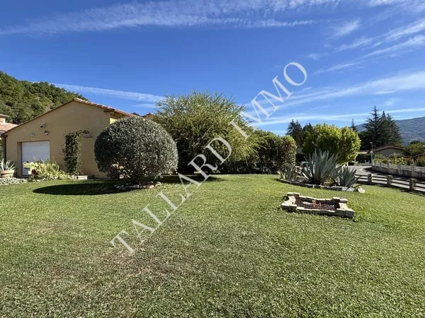 Maison de plain-pied 4 pièces 82 m²