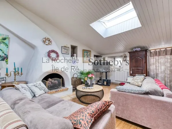 Appartement de caractère de 160 m² avec patio intimiste et vue s