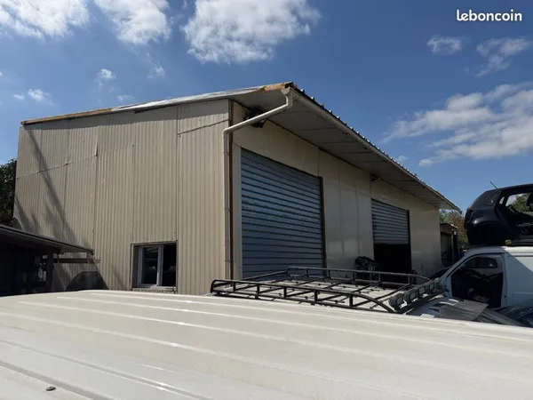 Garage 250 m2 et parc automobile 2000 m2 clés en main