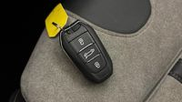 Peugeot 3008 HYBRID4 300ch GT Pack e-EAT8 — photo 16