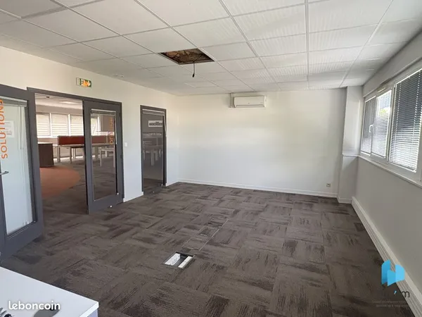 Bureaux 216 m² Le Mans