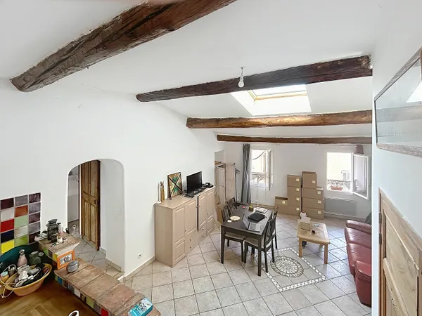 LAMBESC, APPARTEMENT T3