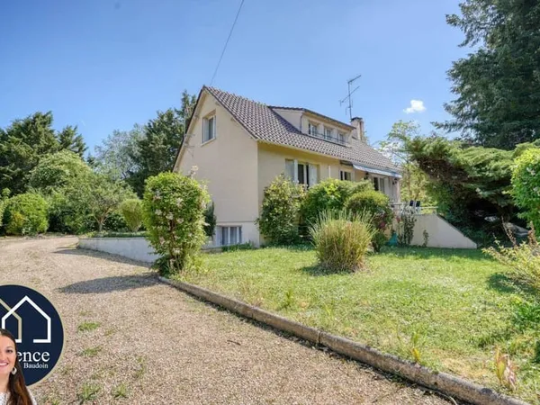 Maison 9 pièces 180 m²