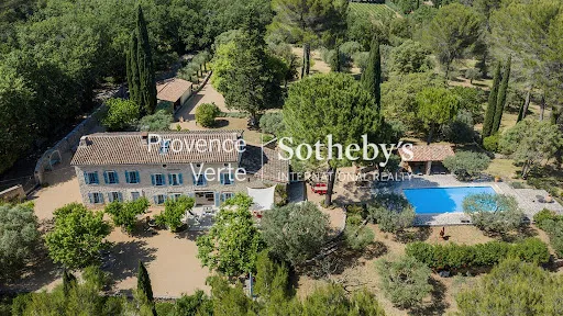 Bastide 8 pièces 294 m²