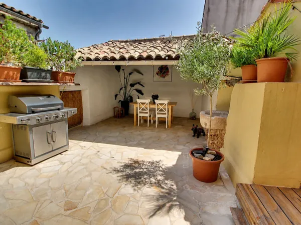 A VENDRE en exclusivité!! Appartements à de type T 4 d'environ 100m2 avec grande terrasse 35m² + cav
