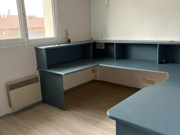 Local commercial 145 m²