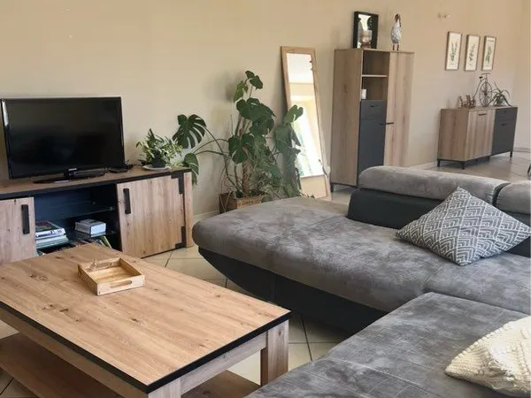 Colocation dans grande maison