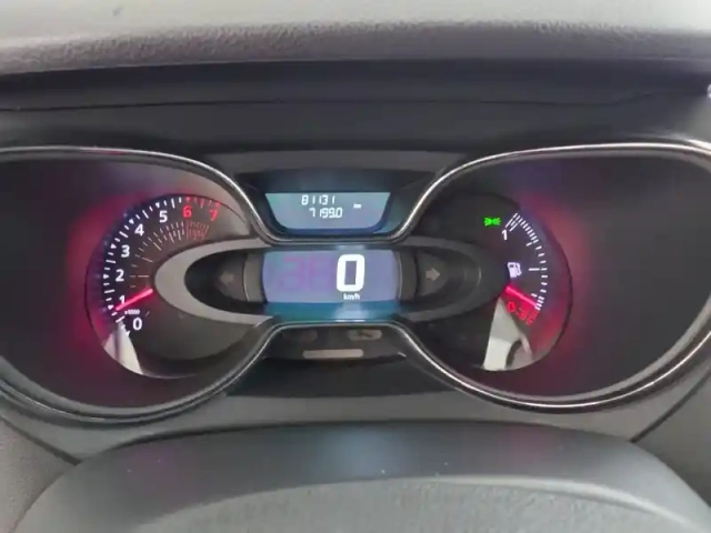 Renault Captur tce 120 energy — photo 318