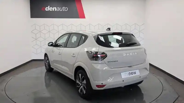 Dacia Sandero sce 65 — photo 7