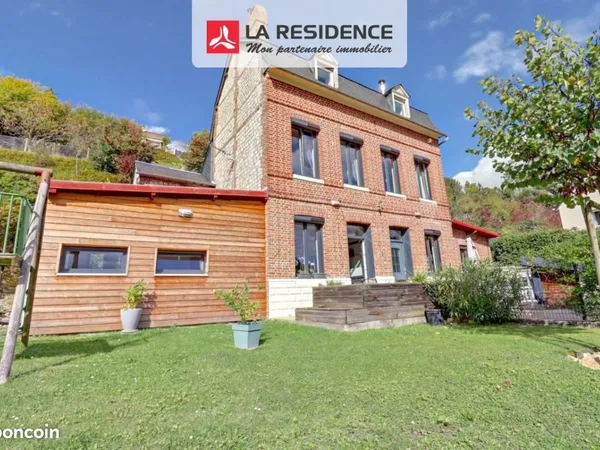 Maison 6 pièces 170 m²