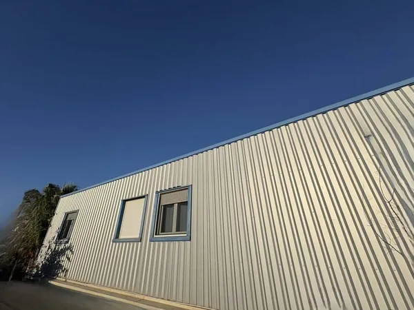 Entrepôt 530 m²