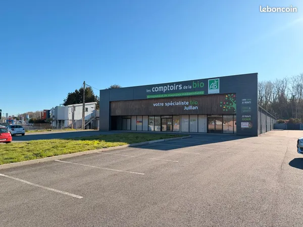 Bâtiment commercial - Route de Lourdes- Juillan (65)
