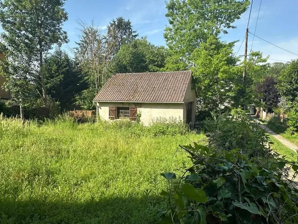 Terrain 351 m²