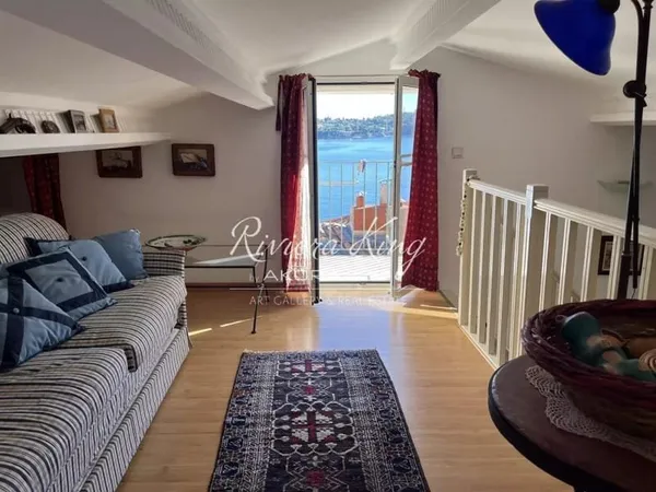 Duplex T3 - Dernier Étage avec Terrasse et Vue sur Mer