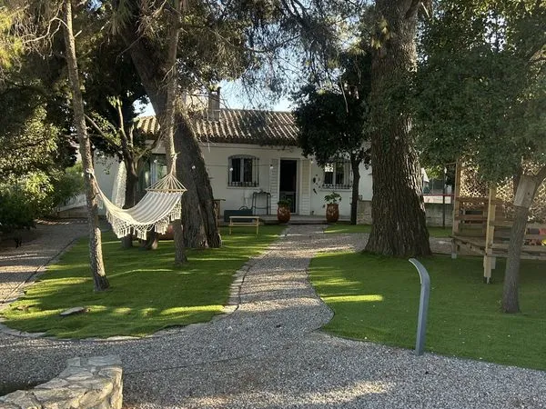 Rare à Montpellier : maison familiale, piscine, terrain 1000m², studio + T2 en plus