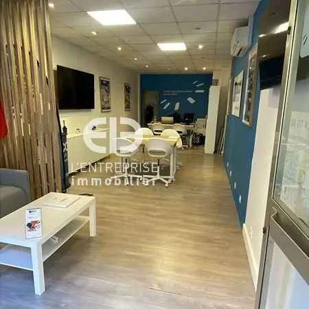 Boutique 45 m² Nice