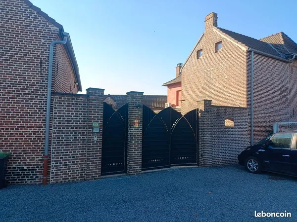 Maison de caractère 285m2 Dépendances Etang Terrain 4600m2