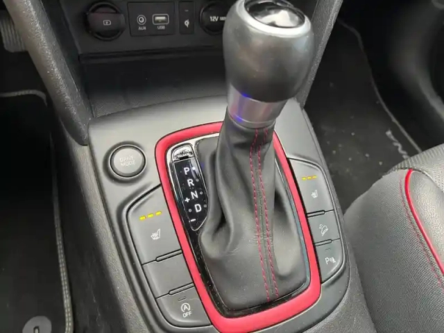 Hyundai Kona 1.6 crdi 136 dct-7 — photo 24