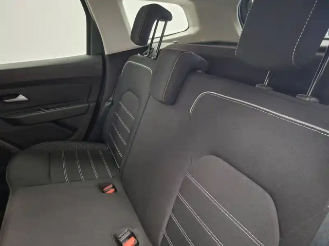 Dacia Duster tce 150 4x2 edc — photo 24
