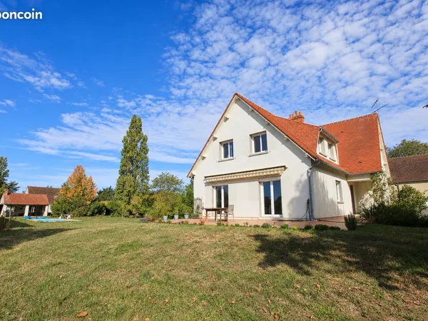 Grande maison traditionnelle 7 pièces